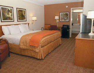 Baymont By Wyndham South Park San Antonio