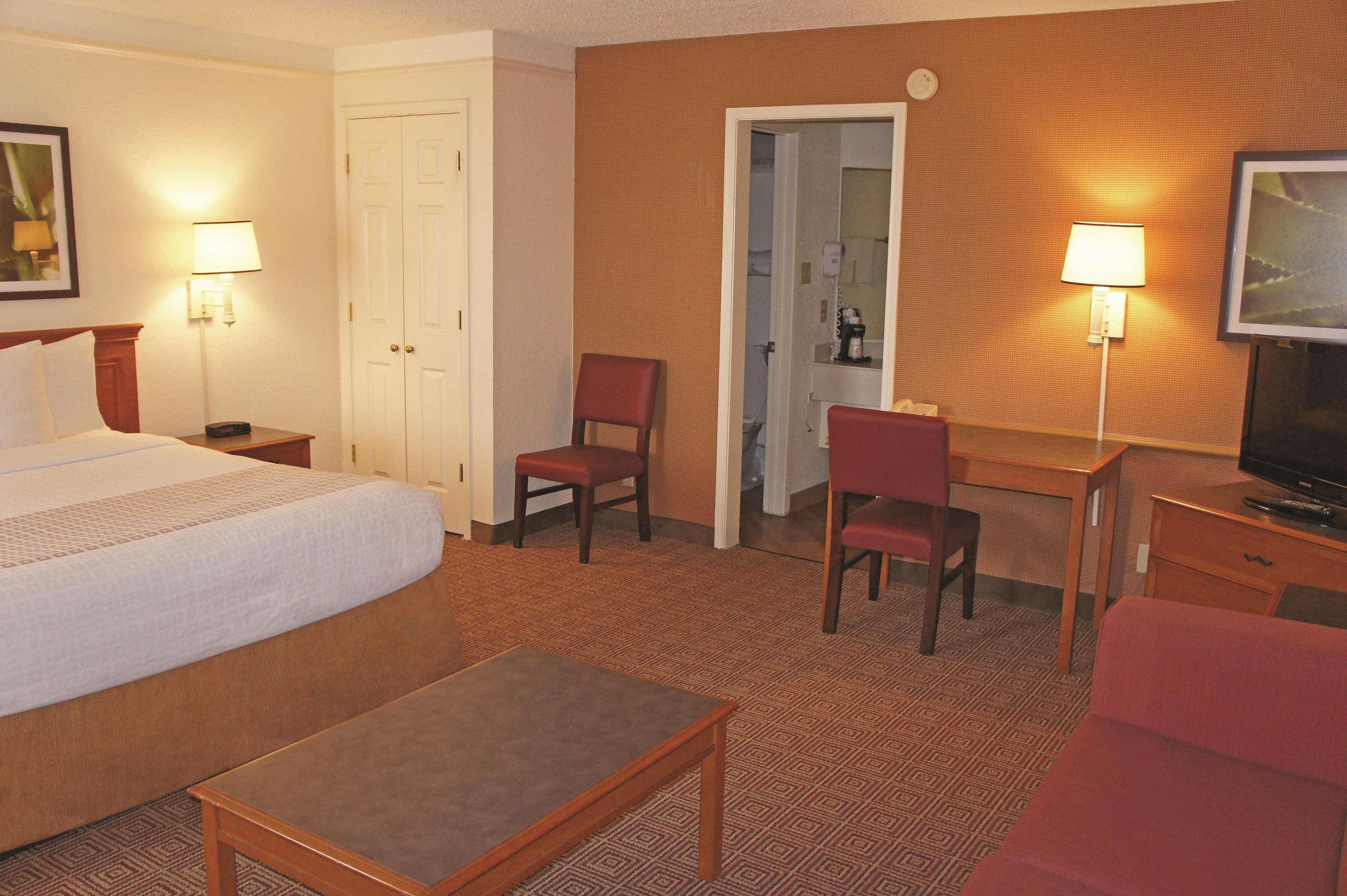 Baymont By Wyndham South Park 2*