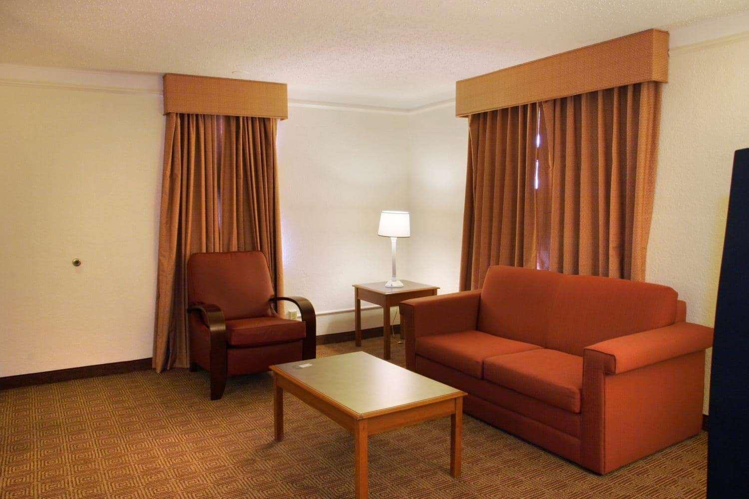 Baymont By Wyndham South Park Hotel 2*