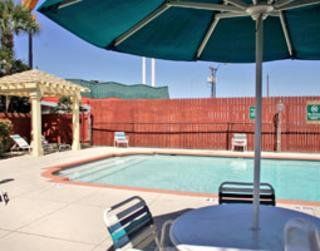 Baymont By Wyndham South Park Hotel