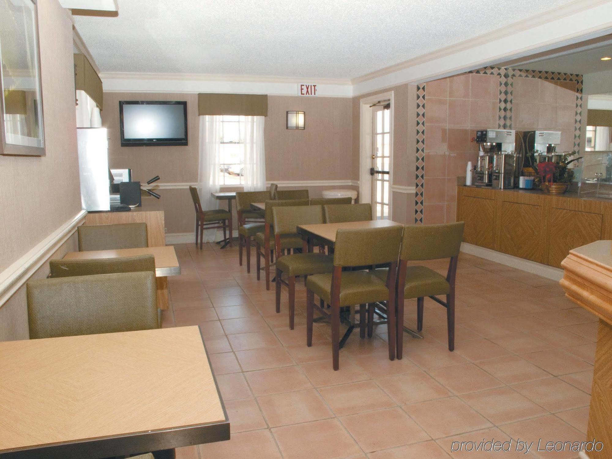 Hotel Baymont By Wyndham South Park San Antonio
